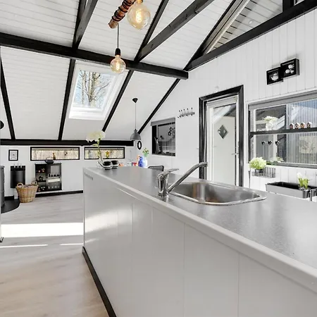 Elisabeta - 28km From The Sea By Interhome Vakantiehuis